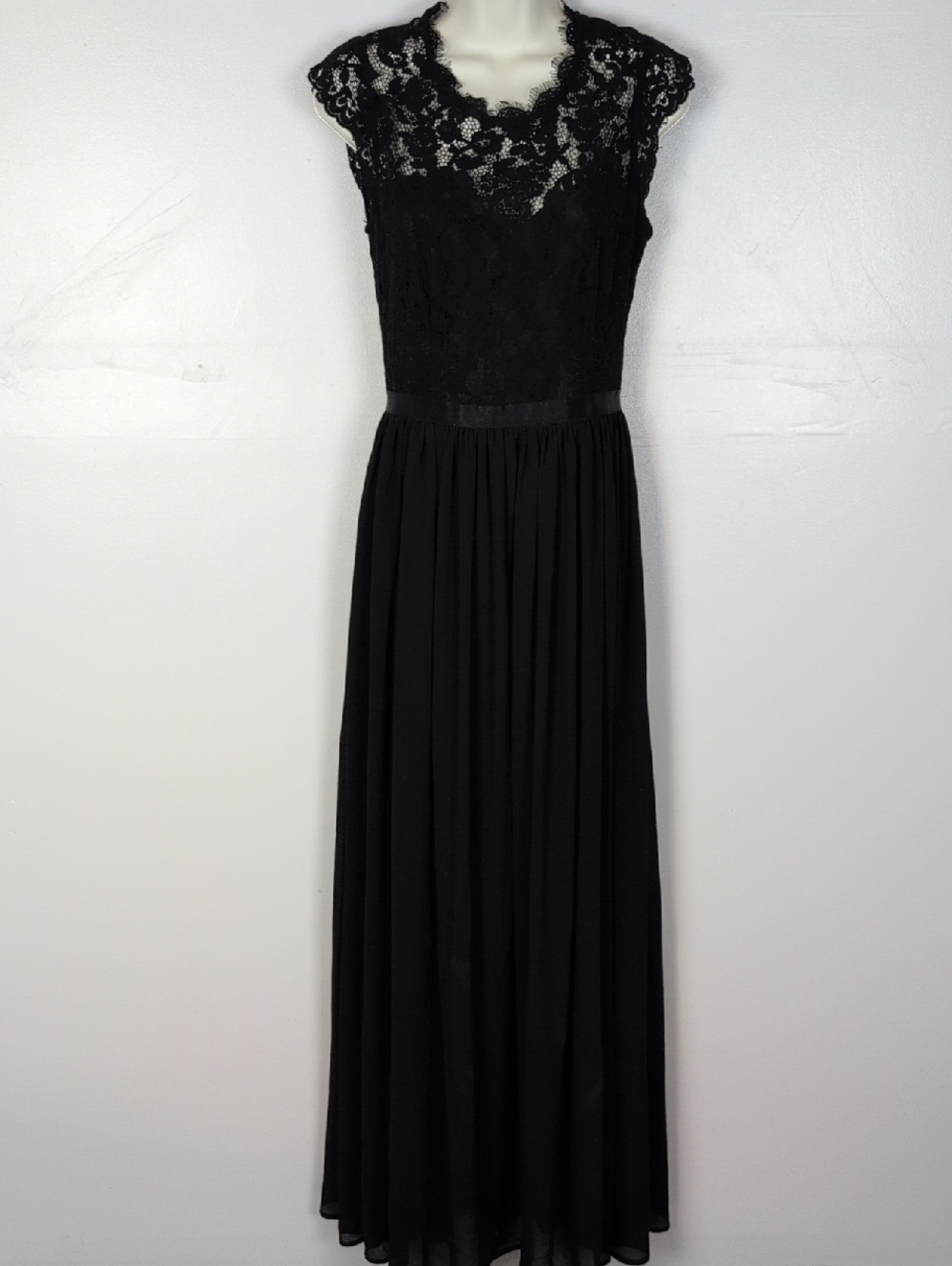 Miusol Lace and Chiffon Formal Evening Maxi Dress